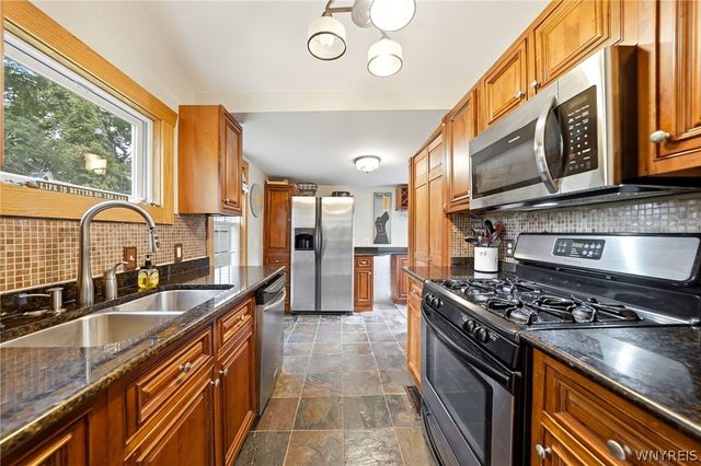 629 Seymour, Evans, NY 14006