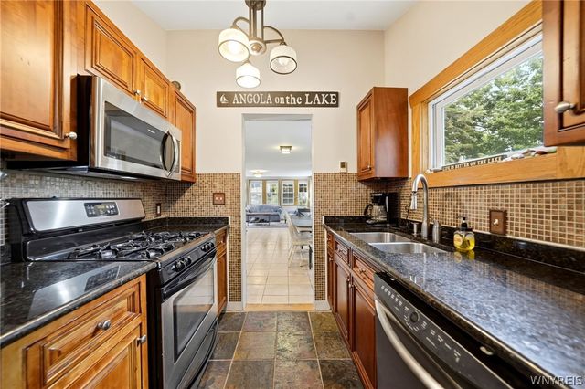 629 Seymour, Evans, NY 14006
