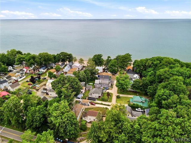 629 Seymour, Evans, NY 14006