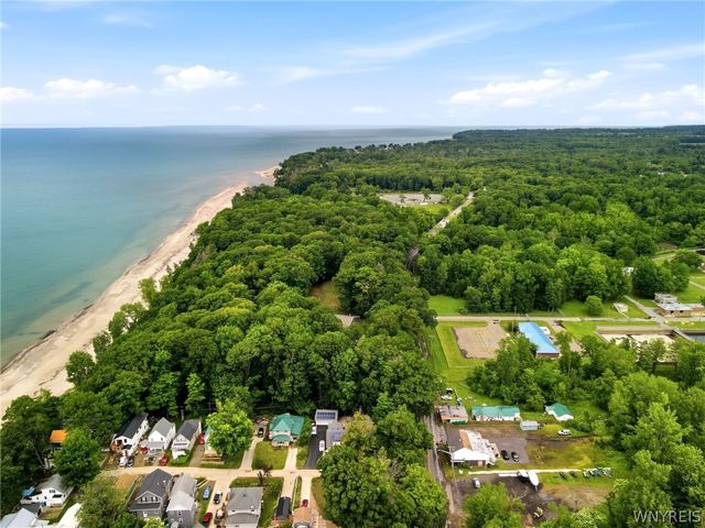629 Seymour, Evans, NY 14006