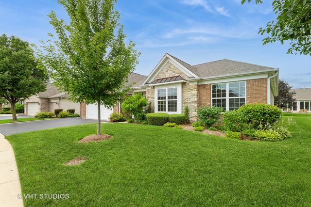 2472 Vista Trail, Elgin, IL 60124