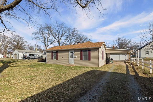 206 N Alton Street, Freeburg, IL 62243