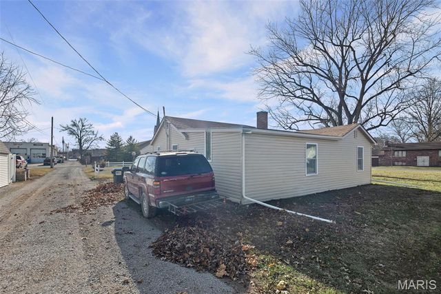 206 N Alton Street, Freeburg, IL 62243