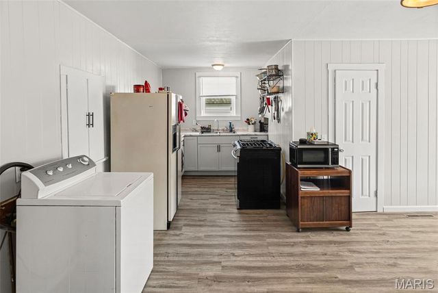 206 N Alton Street, Freeburg, IL 62243