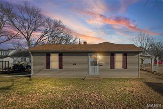 206 N Alton Street, Freeburg, IL 62243