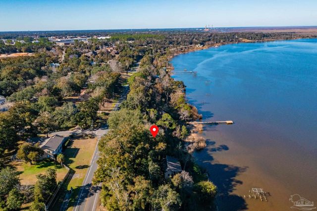 8750 Scenic Hwy, Pensacola, FL 32514