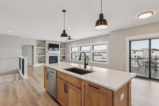 9923 Watermeadow Circle, Johnston, IA 50131