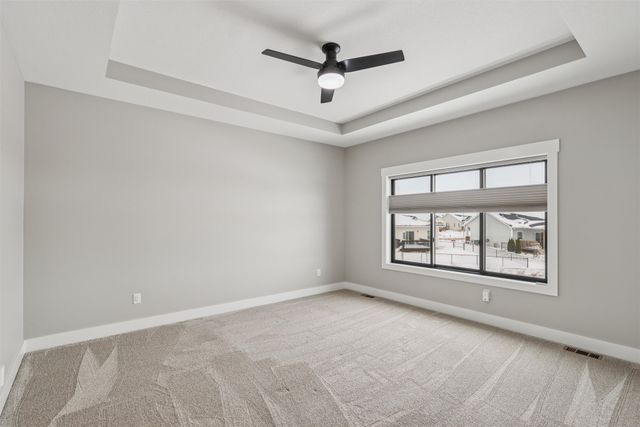 9923 Watermeadow Circle, Johnston, IA 50131