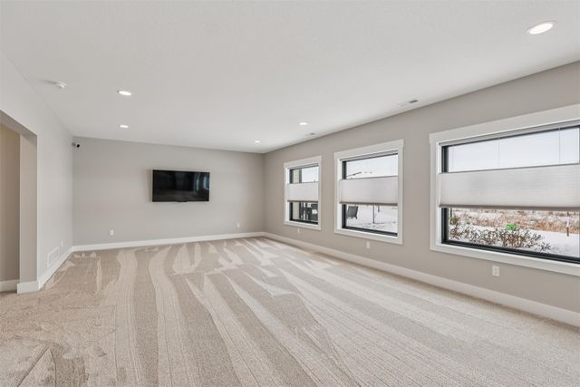 9923 Watermeadow Circle, Johnston, IA 50131