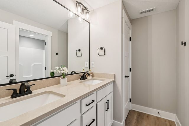 9923 Watermeadow Circle, Johnston, IA 50131