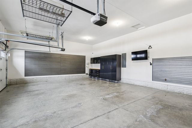 9923 Watermeadow Circle, Johnston, IA 50131