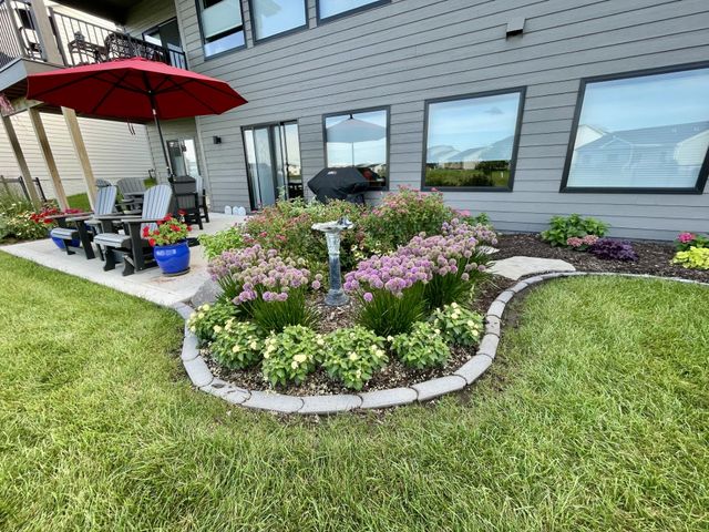 9923 Watermeadow Circle, Johnston, IA 50131