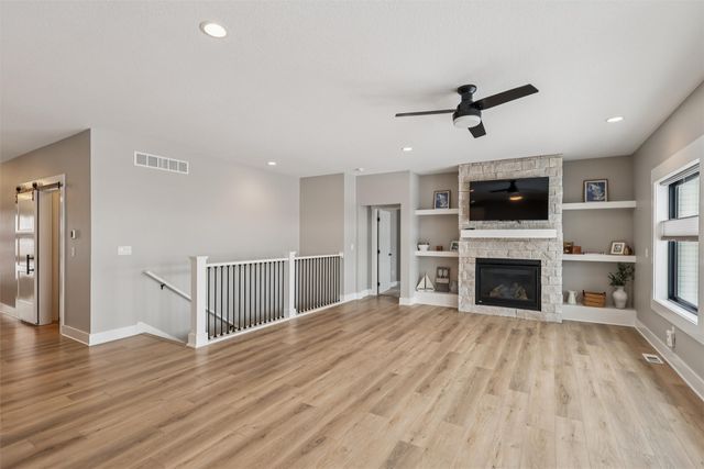 9923 Watermeadow Circle, Johnston, IA 50131