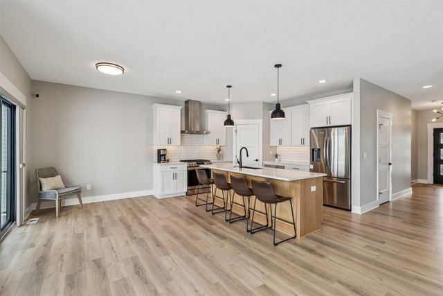 9923 Watermeadow Circle, Johnston, IA 50131