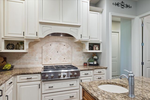 6621 Hidden Lake Circle, Richland, MI 49083