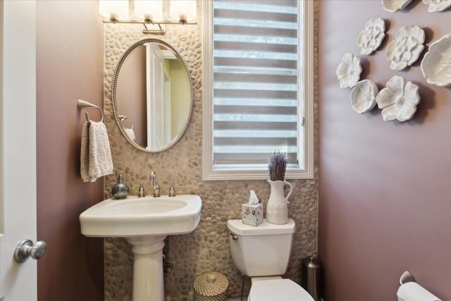 6621 Hidden Lake Circle, Richland, MI 49083