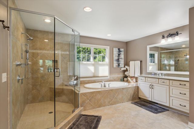 6621 Hidden Lake Circle, Richland, MI 49083