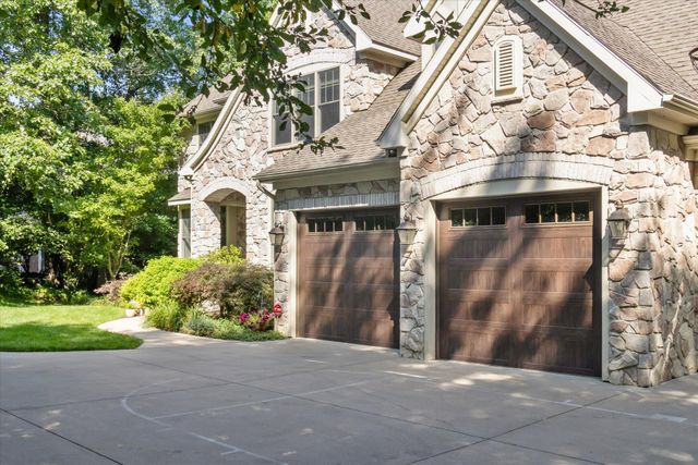 6621 Hidden Lake Circle, Richland, MI 49083