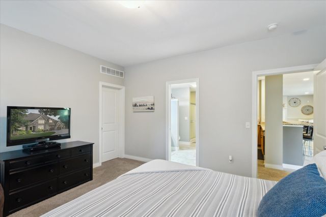 6621 Hidden Lake Circle, Richland, MI 49083