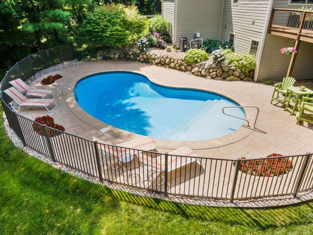 6621 Hidden Lake Circle, Richland, MI 49083