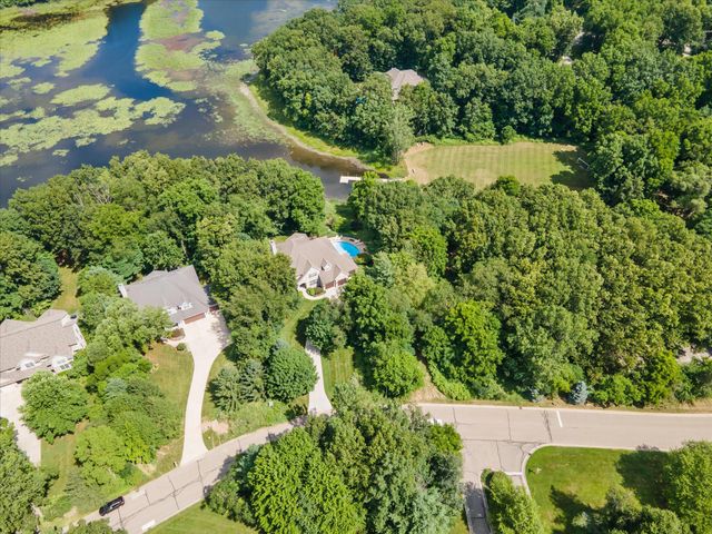 6621 Hidden Lake Circle, Richland, MI 49083