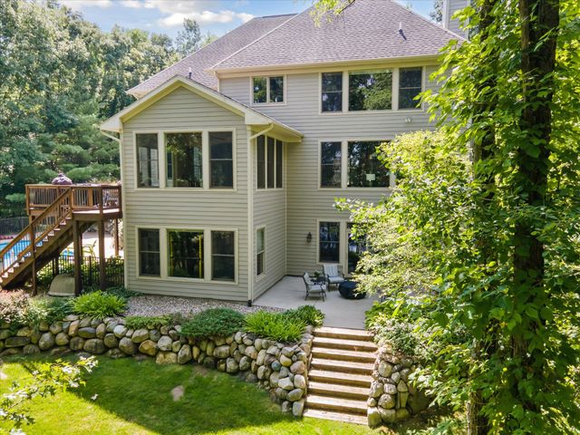 6621 Hidden Lake Circle, Richland, MI 49083