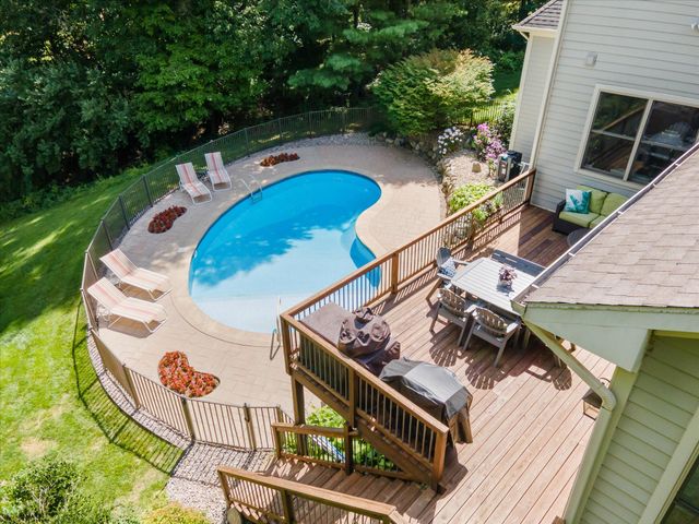 6621 Hidden Lake Circle, Richland, MI 49083