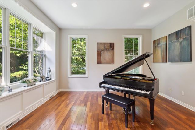 6621 Hidden Lake Circle, Richland, MI 49083