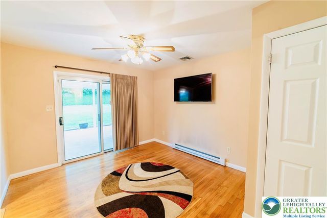 910 North 12th Street, Allentown City, PA 18102