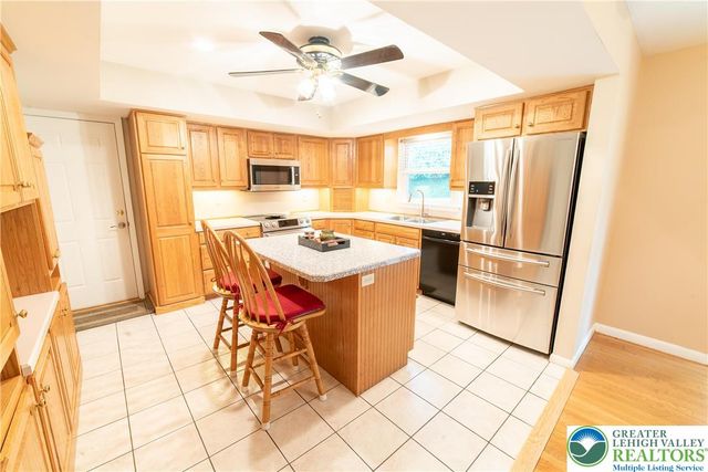 910 North 12th Street, Allentown City, PA 18102
