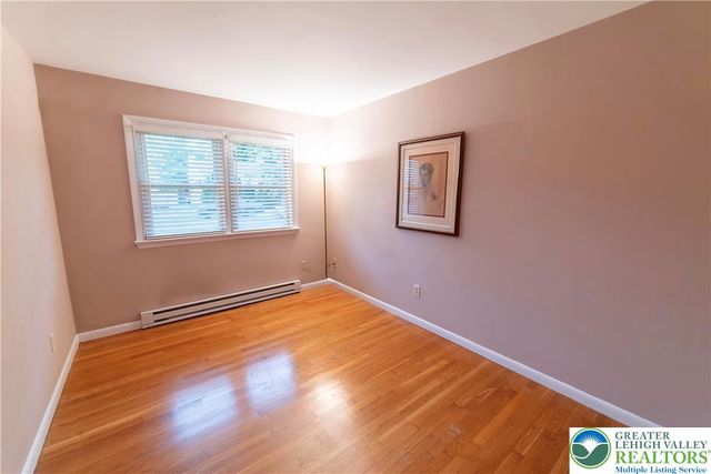 910 North 12th Street, Allentown City, PA 18102