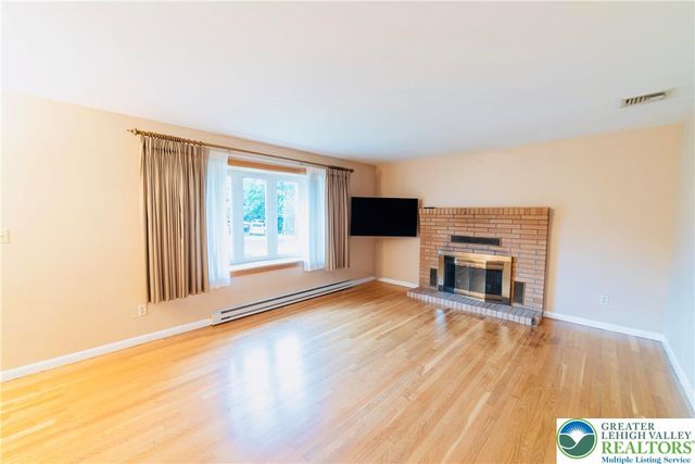 910 North 12th Street, Allentown City, PA 18102