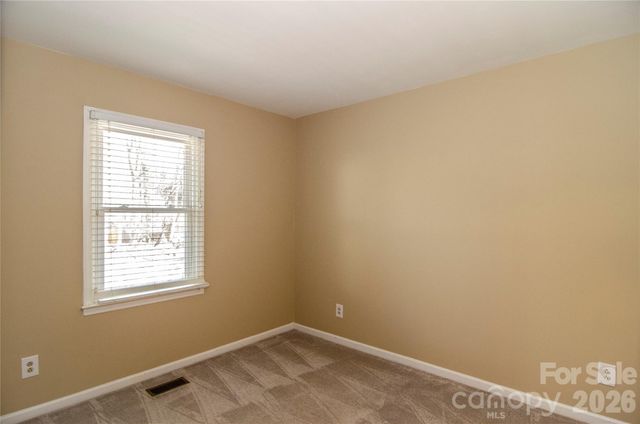 406 Port Royal Drive, Matthews, NC 28105