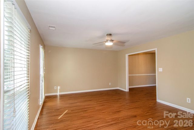 406 Port Royal Drive, Matthews, NC 28105