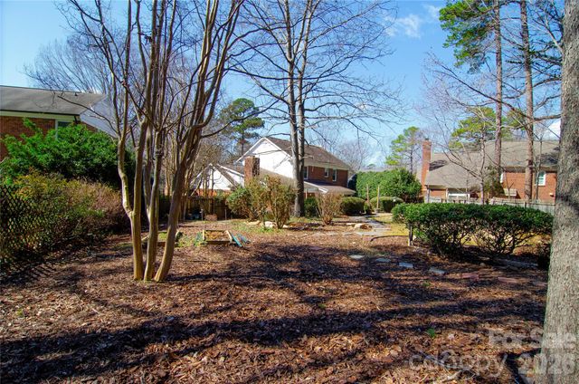 406 Port Royal Drive, Matthews, NC 28105
