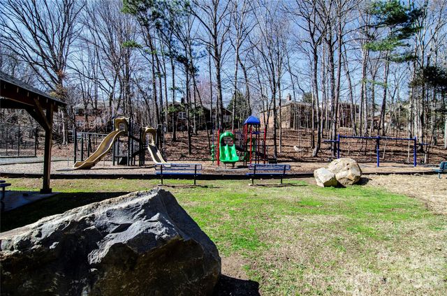 406 Port Royal Drive, Matthews, NC 28105