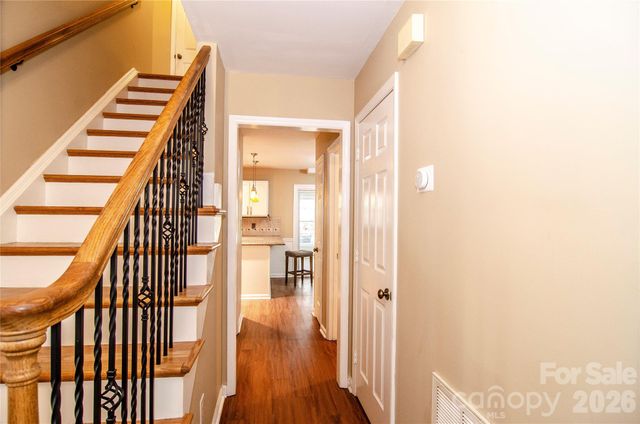 406 Port Royal Drive, Matthews, NC 28105