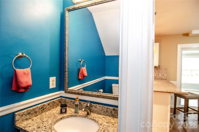 406 Port Royal Drive, Matthews, NC 28105