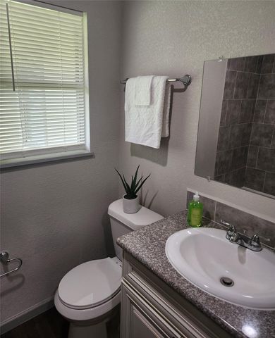 5244 Enyart Street, Houston, TX 77021