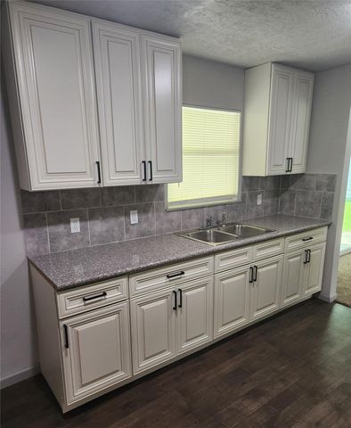 5244 Enyart Street, Houston, TX 77021