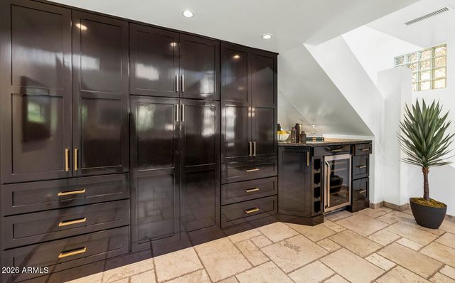 6198 N 28TH Place, Phoenix, AZ 85016