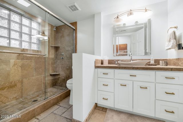 6198 N 28TH Place, Phoenix, AZ 85016