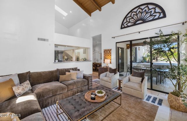 6198 N 28TH Place, Phoenix, AZ 85016