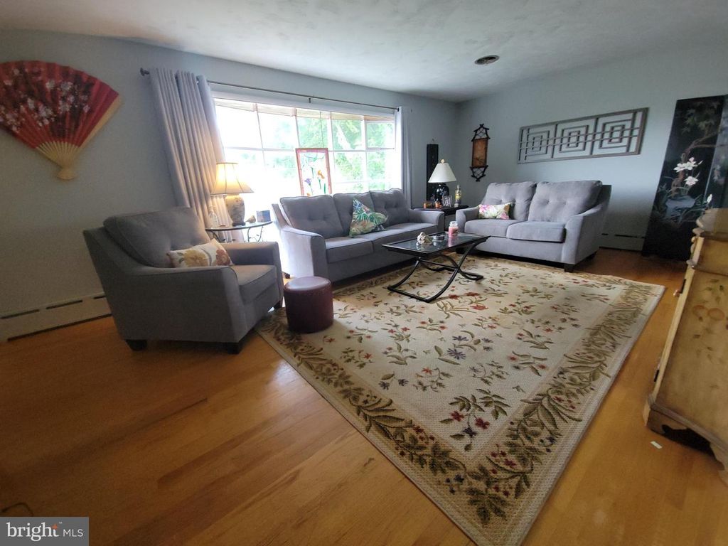 1321 WOODSIDE AVE, Front Royal, VA 22630