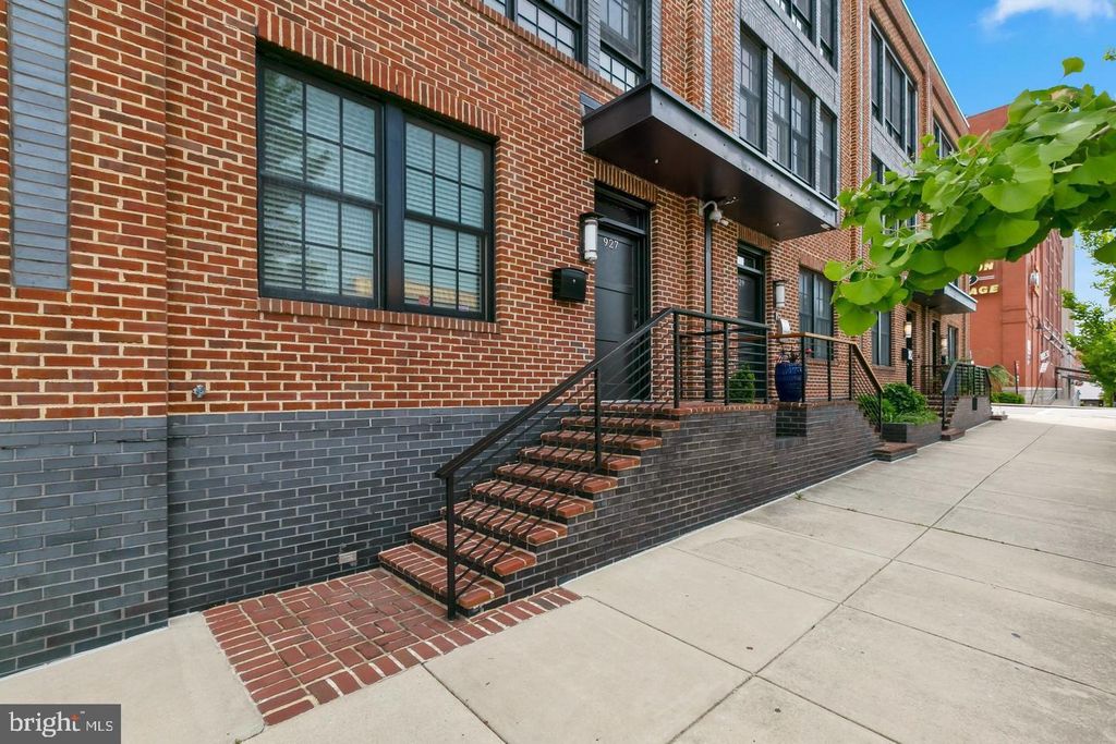 927 S CONKLING ST, Baltimore, MD 21224