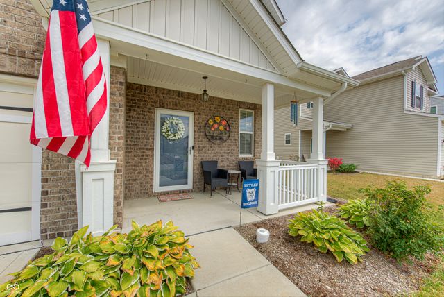 5752 Bluff View Lane, Whitestown, IN 46075