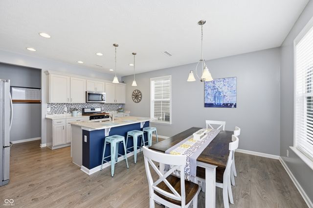 5752 Bluff View Lane, Whitestown, IN 46075