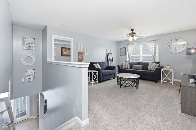 5752 Bluff View Lane, Whitestown, IN 46075