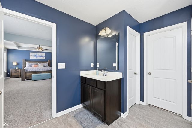 5752 Bluff View Lane, Whitestown, IN 46075