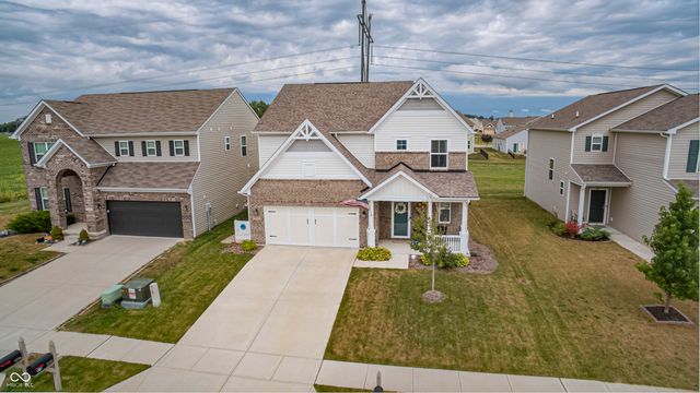 5752 Bluff View Lane, Whitestown, IN 46075